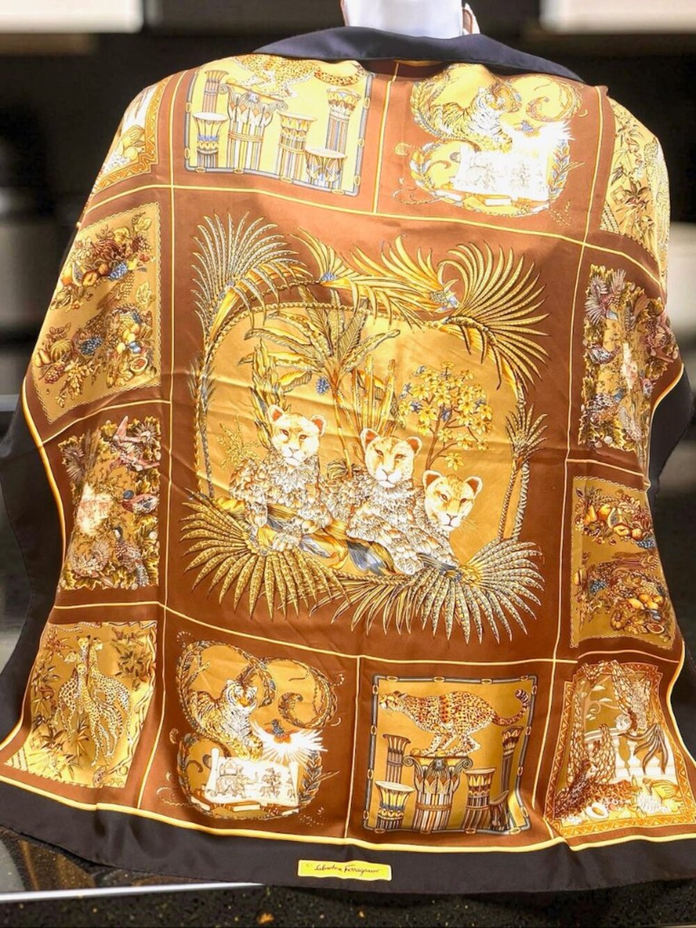 Leopard-Tiger Family Salvatore Ferragamo Scarf SilkSatin 34" Gold Brown (27 - Picture 12 of 15
